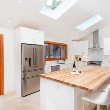 Westcoast Transitional Renovation & Addition