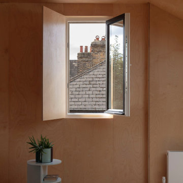A TOWNHOUSE IN HACKNEY