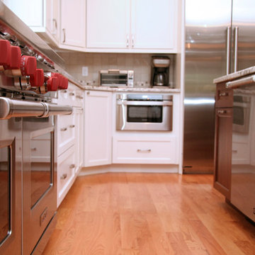 Transitional Center Island Kitchen