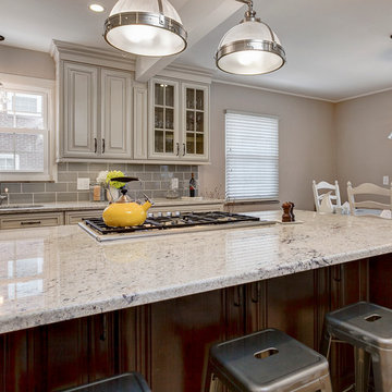 Bright Spacious Kitchen