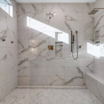 Sophisticated Transitional Bath