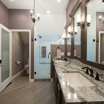 Meridian Kessler 1930's Bathroom with Updated Details