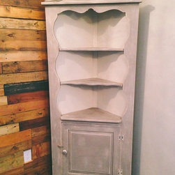 Corner Hutch - Products