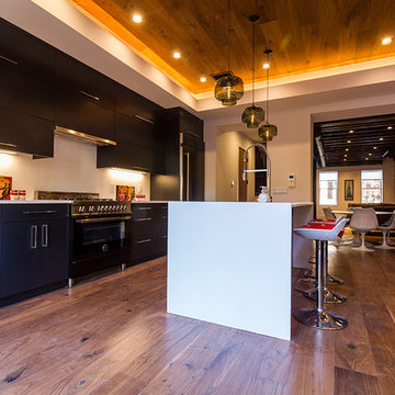 Natural-tone Kitchen
