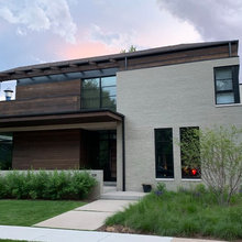 2634 S Vine
