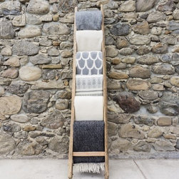 Pillows & Throws - Products