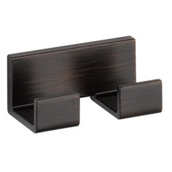 Delta Vero&reg; Double Robe Hook - Robe & Towel Hooks