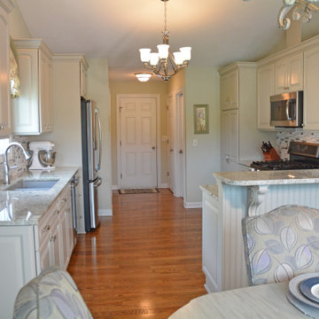 Elegant Kitchen Remodel in Charlotte, MI