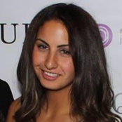 Gabrielle George's photo