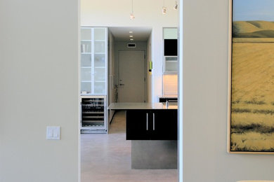 Inspiration for a contemporary kitchen remodel in Phoenix