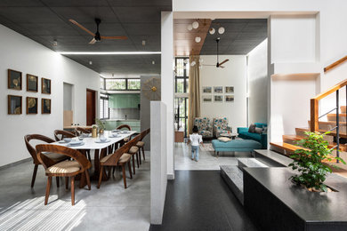 HOUSE IN BETWEEN