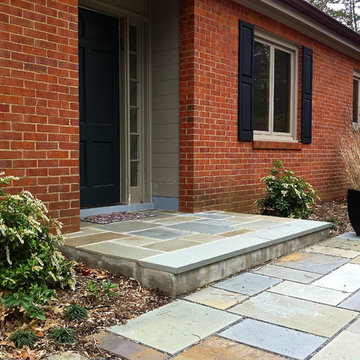 Rugby Road, Charlottesville: Green+midCentury=Thoroughly Modern Entry