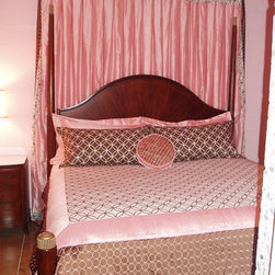 Bedrooms - Bedding