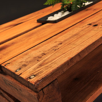 Pallet. Coffee Table. Artisan Design. Pine With Maple Stain