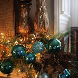 Holiday Decorating - Wreaths And Garlands