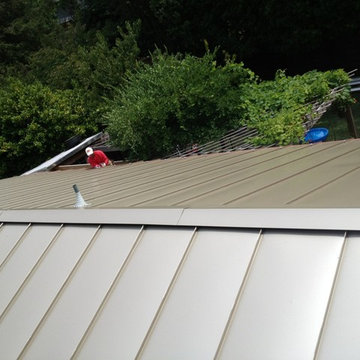 Metal Roof & Vented Radiant Barrier Roof Deck