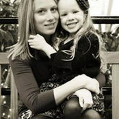Alexa Chapman's photo