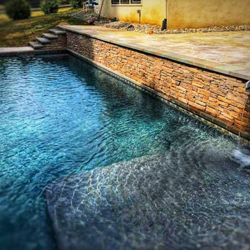 Vanishing Edge Pool