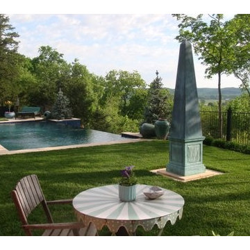 Wildwood MO- Vanishing Edge Pool and Courtyard