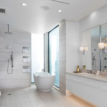 NAHB The New American Home 2017 - Contemporary Master Bath