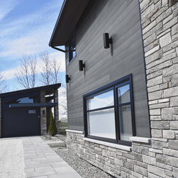 Harrywood (MS-14) - Siding And Stone Veneer