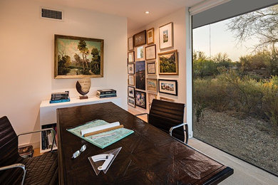 This is an example of a home office in Phoenix.