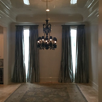 High-gloss Fine Paints of Europe Dinning Rooms