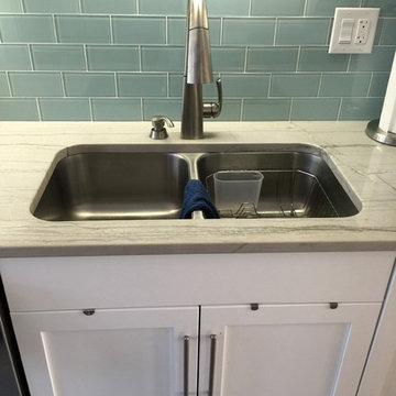 Townhouse Kitchen- From Tiny to Functional!
