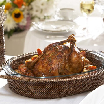 The Serving Collection - Tray with Glass Oval Roaster Dish