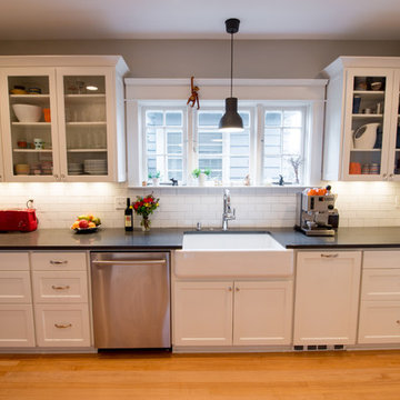 Alameda Prairie-Style: Gourmet Kitchen & Baths
