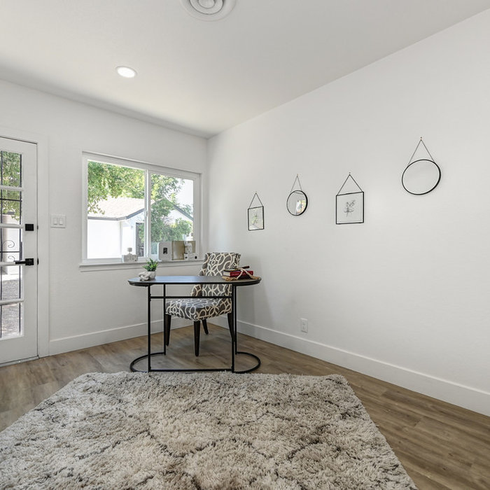 adu Inspiration for a timeless entryway remodel in El dorado hills