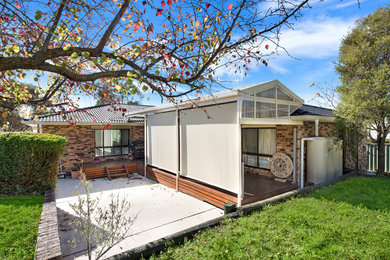 Design ideas for a transitional exterior in Canberra - Queanbeyan.