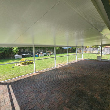 Exterior Aluminum Screen Room and Roof System