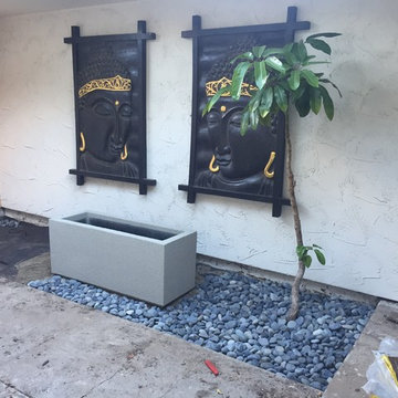 Tsubo-niwa inspired courtyard garden