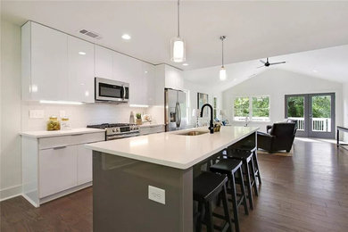 Trendy kitchen photo in Atlanta