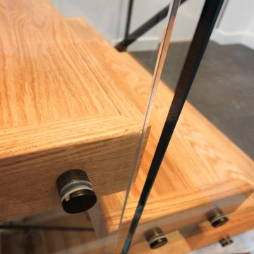 Project #98 | Modern Mono-beam Staircase with Glass Railing