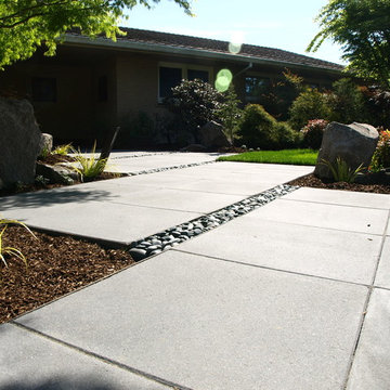 Raleigh Hills Midcentury Entry
