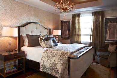 Bedroom - transitional bedroom idea in New York