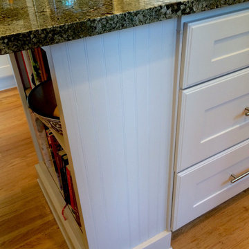 Bainbridge Island Battlepoint Kitchen- Showplace Cabinetry- RENEW (Refacing)