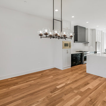 End Unit - Transitional Modern Luxury Rowhome Heritage Place Naperville, IL