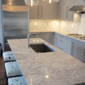 Modern Gray Kitchen