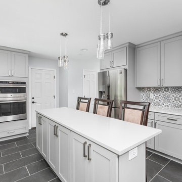 Deerfield Modern Kitchen
