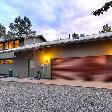 Eco-Friendly Modern Bungalow