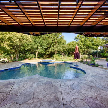 Arbor mirroring Pool
