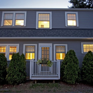 Odyssey 4" Clapboard Siding (Storm) with Owens Corning Estate Gray Roofing