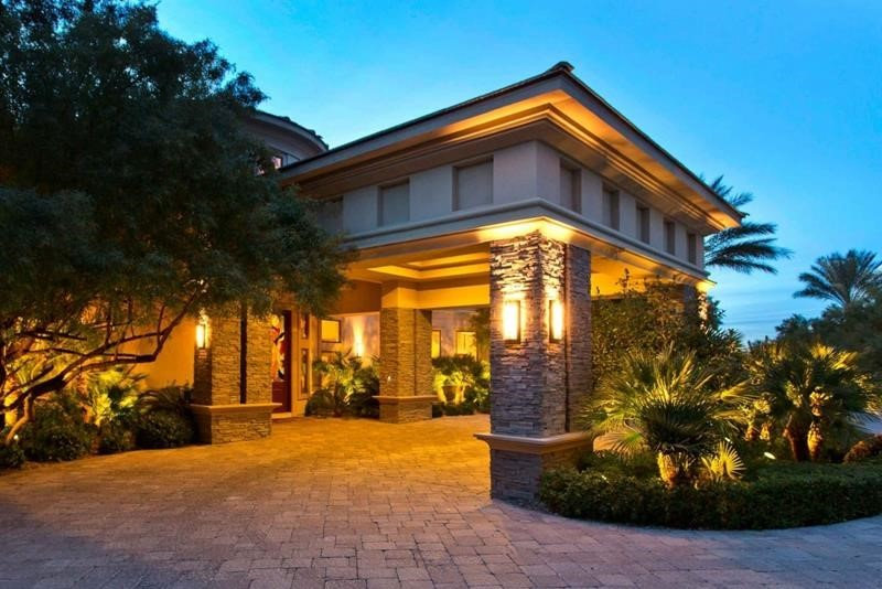 Weiss Residence