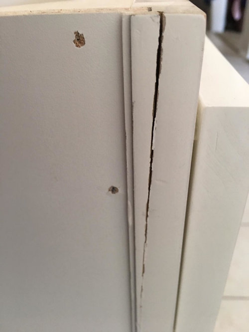 Cracks in kitchen