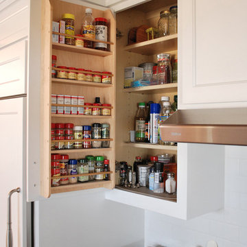 Door mounted spice rack