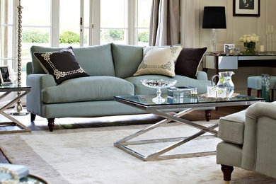 Example of a trendy living room design in New York