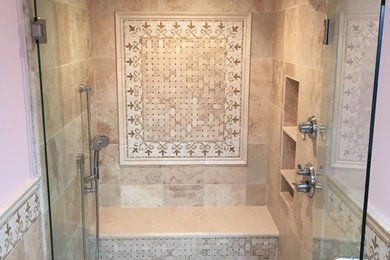 Example of an arts and crafts bathroom design in San Francisco